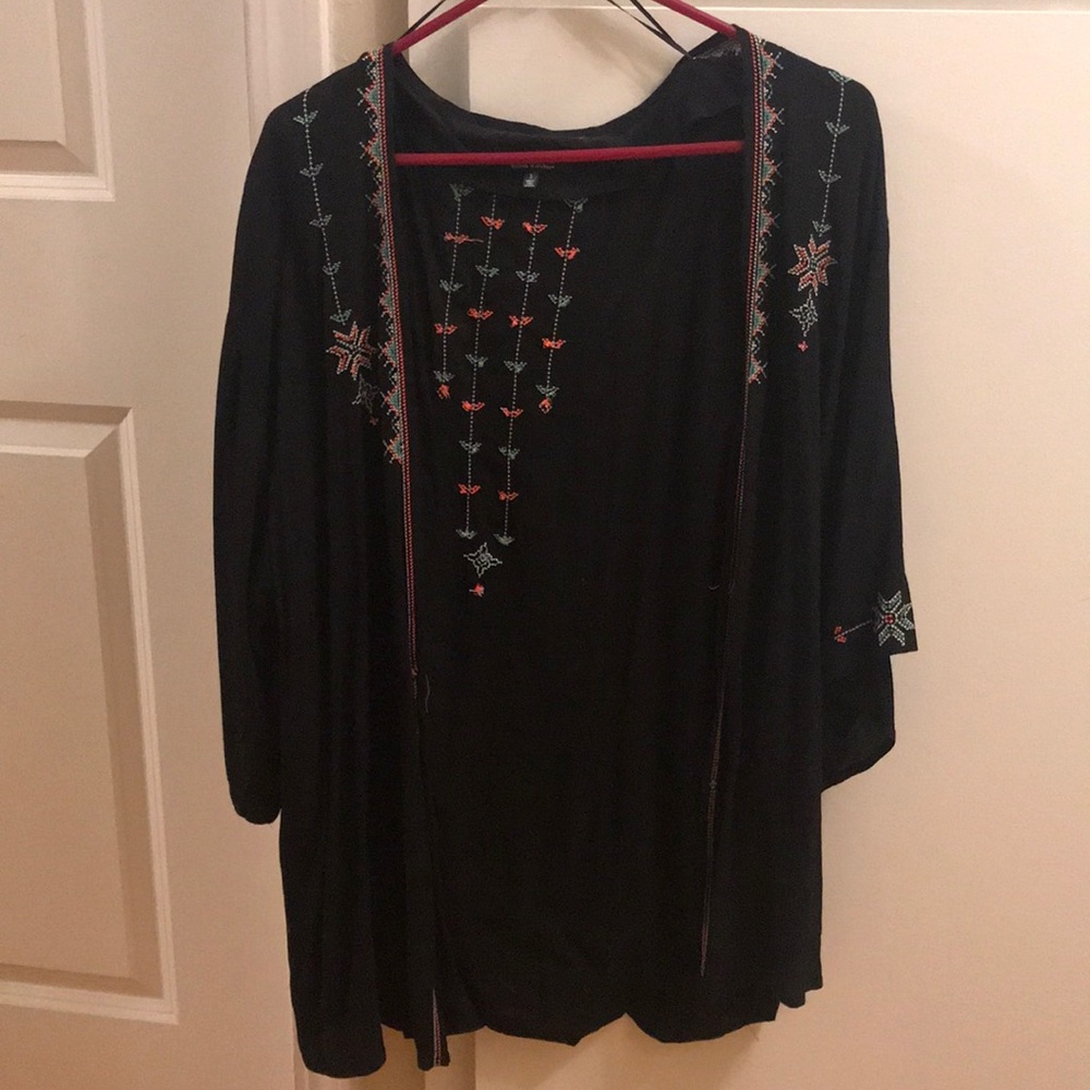 Embroidered kimono